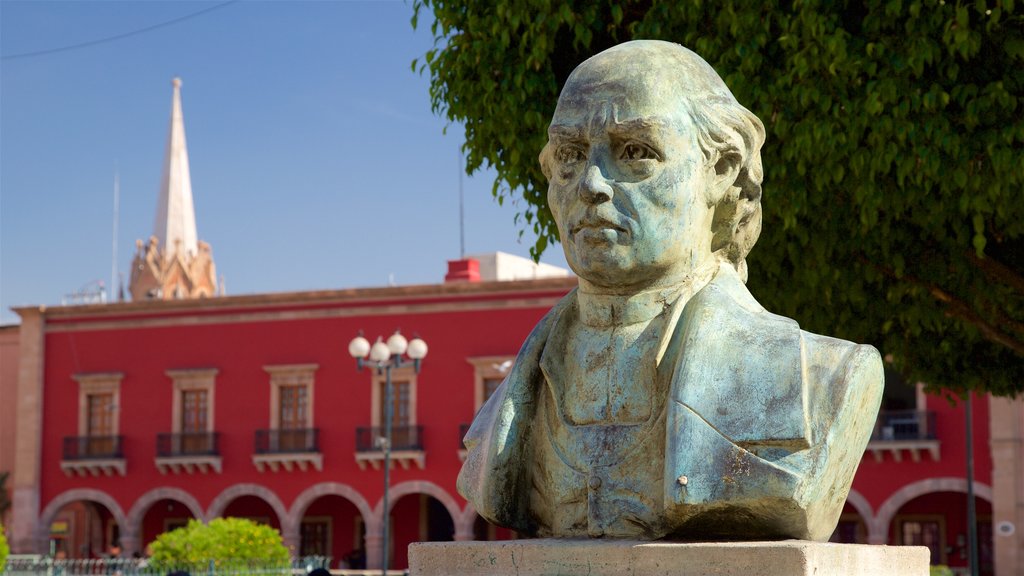 León montrant statue ou sculpture