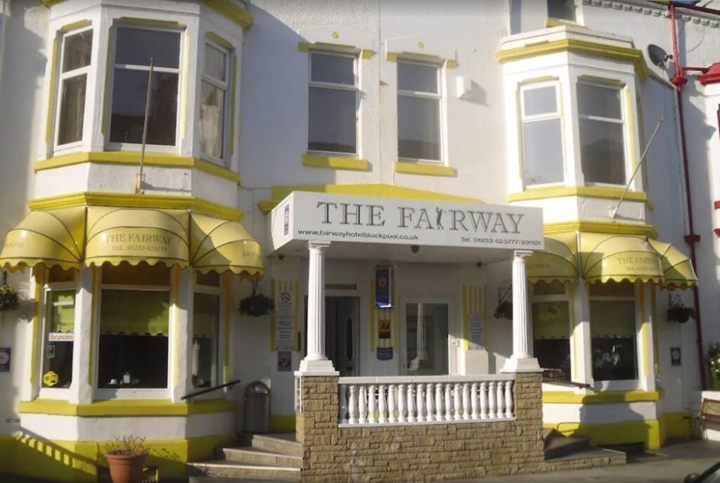 fachada-del-hotel-the-fairway-en-blackpool.jpg?1588000705