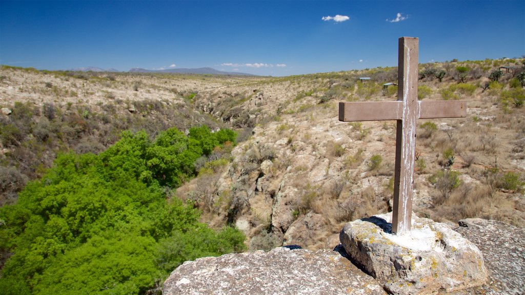 Huichapan featuring religious aspects, tranquil scenes and landscape views