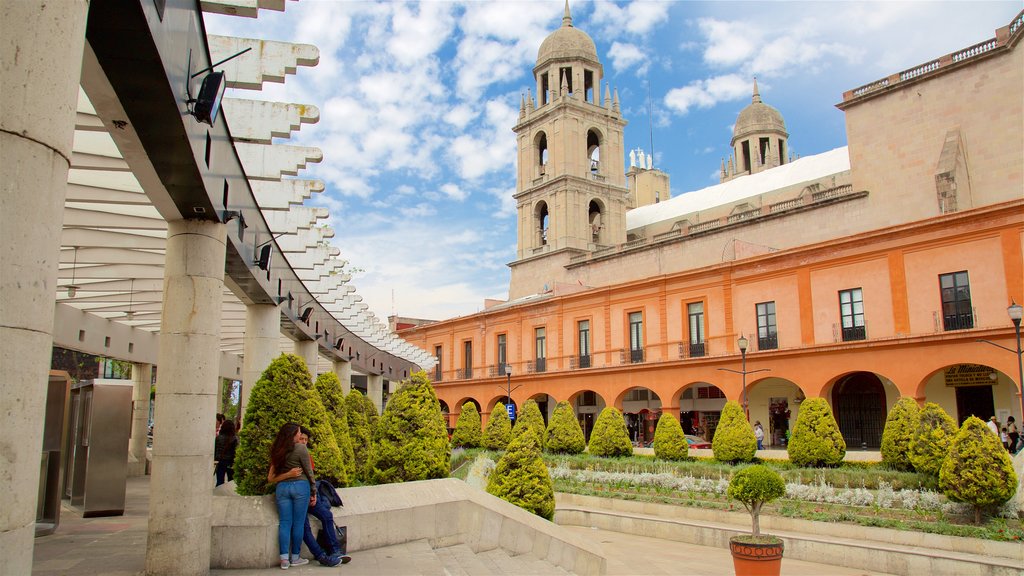 Toluca which includes heritage architecture as well as a couple