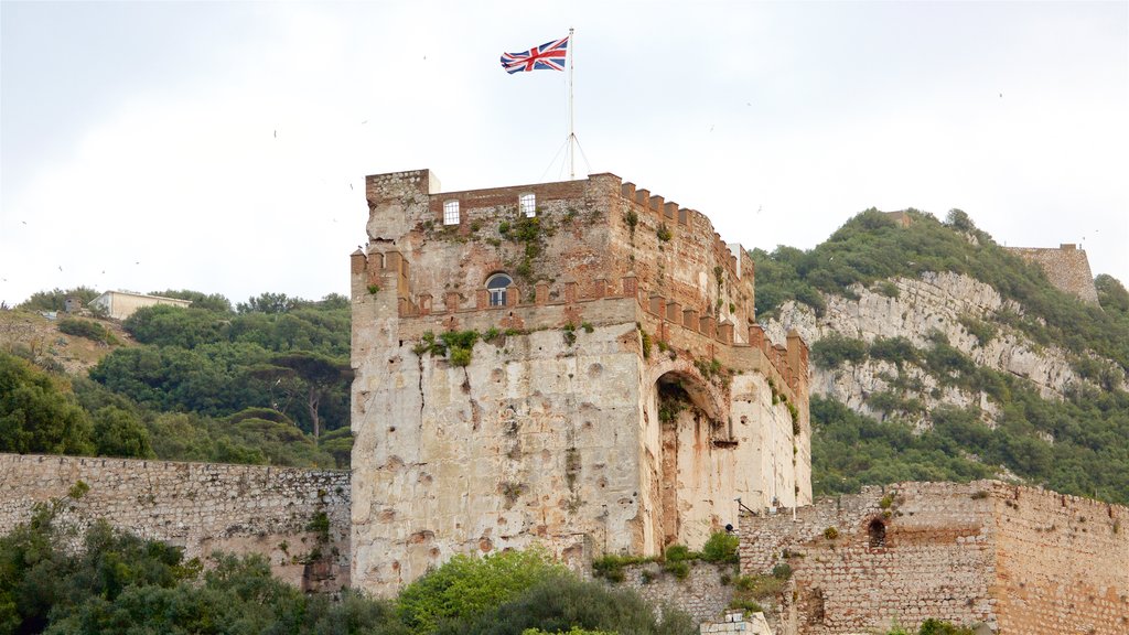 Moorish Castle showing tranquil scenes and heritage architecture