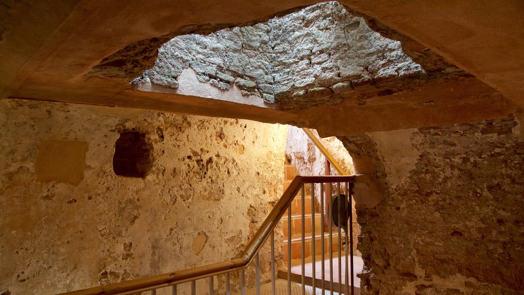 Moorish Castle showing heritage elements and interior views