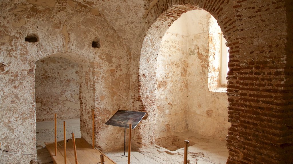 Moorish Castle showing interior views and heritage elements