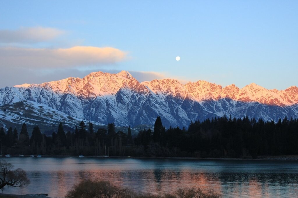 queenstown-1520881_1280.jpg?1574785736