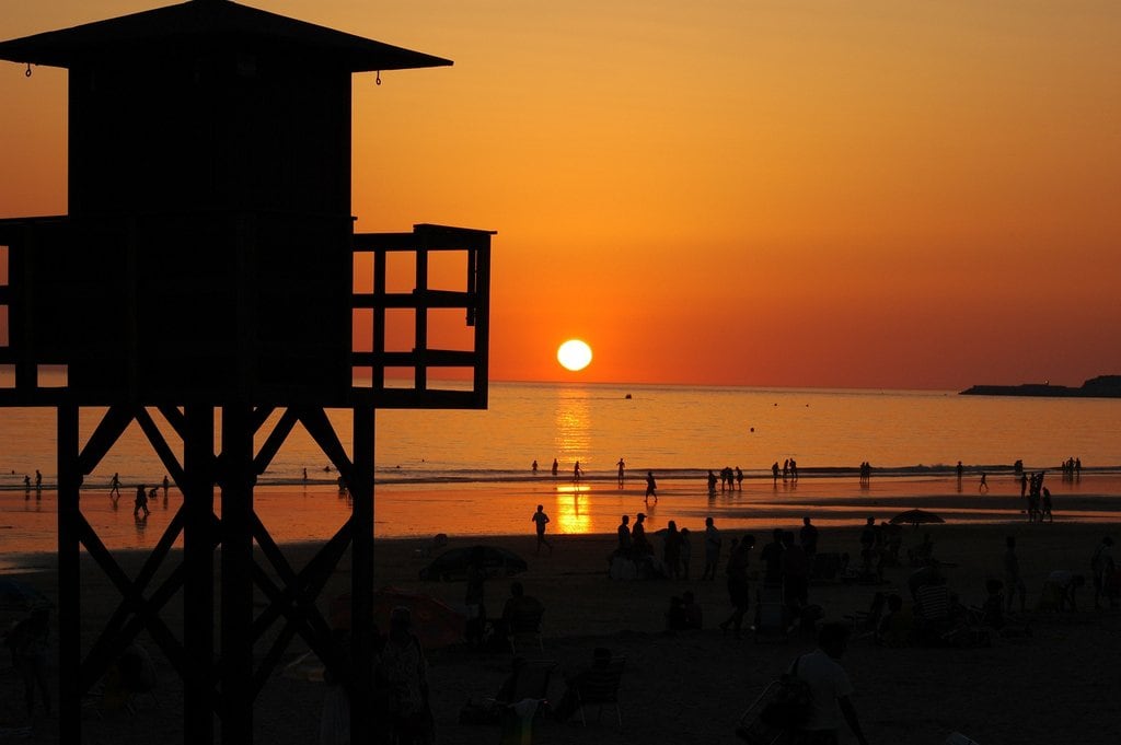 Anochecer_Conil.jpg?1590671876