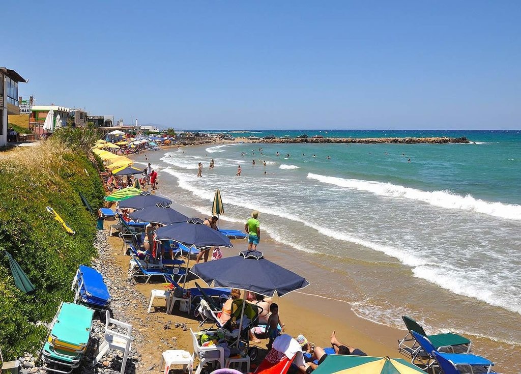1626px-Kokkini_Hani_beach_R01.jpg?1580752049