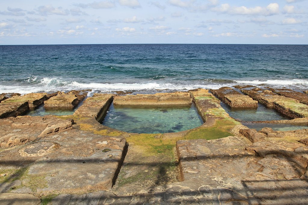 1620px-Malta–Sliema-_Triqit-Torri-_Fond_Ghadir_Beach_18ies.jpg?1580208546