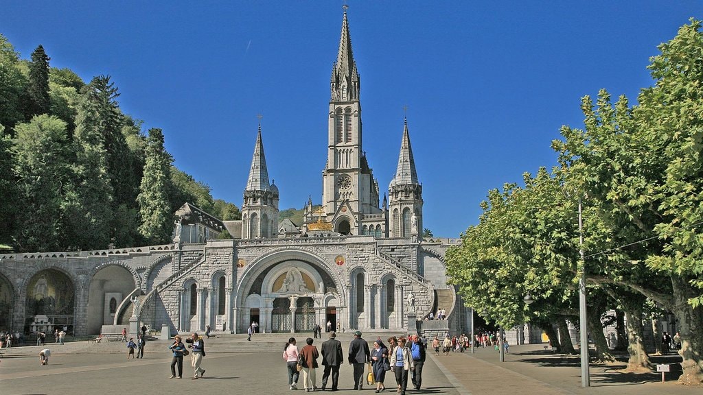 Lourdes, cosa vedere nel più importante luogo di pellegrinaggio di