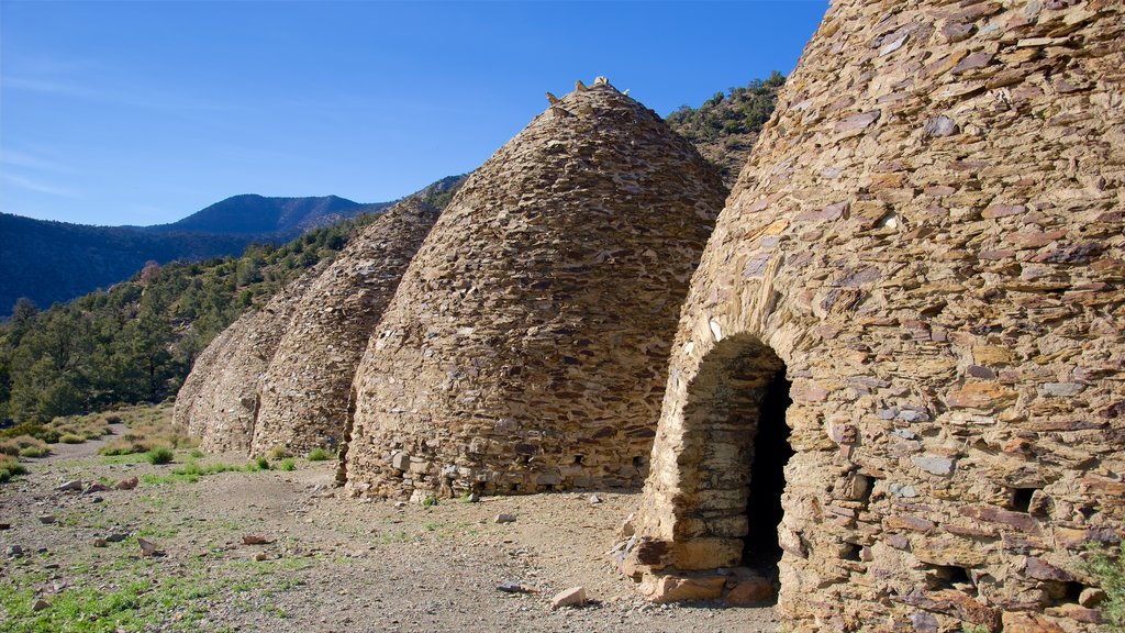 Death Valley som omfatter historiske bygningsværker og fredfyldte omgivelser