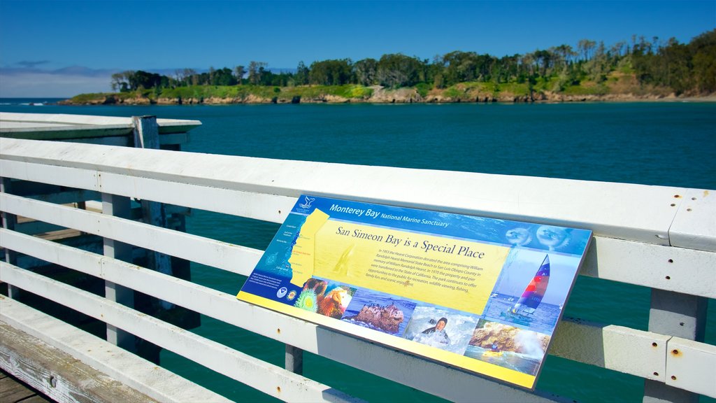 San Simeon Pier montrant vues et paysages côtiers