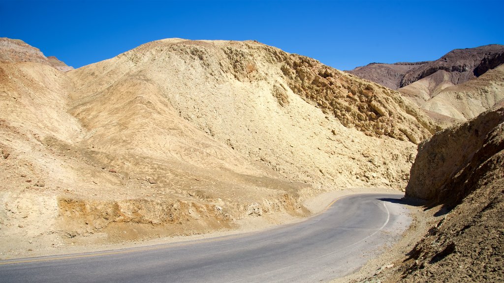 Valle de la Muerte ofreciendo escenas tranquilas