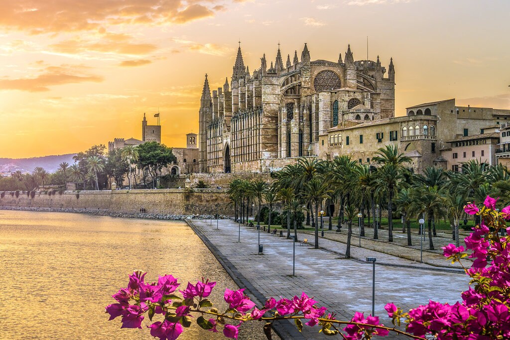 DE-MallorcaIslands.jpeg?1612276839