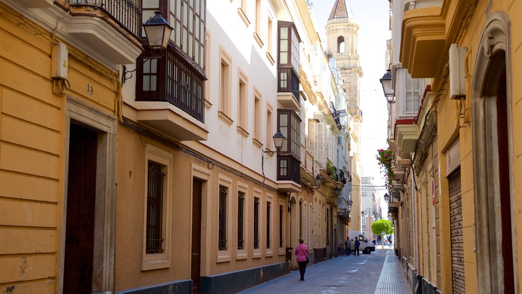 Cadiz which includes street scenes