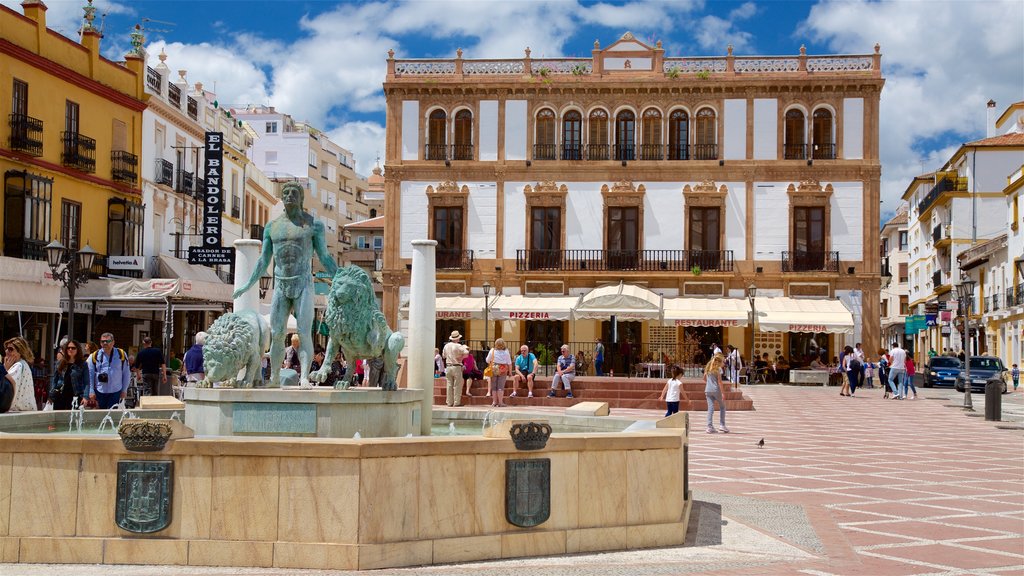 Ronda qui includes fontaine, square ou place et statue ou sculpture