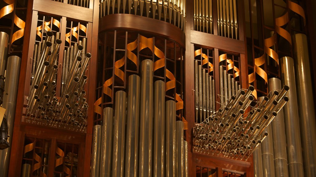 Francis Winspear Centre for Music featuring music and interior views