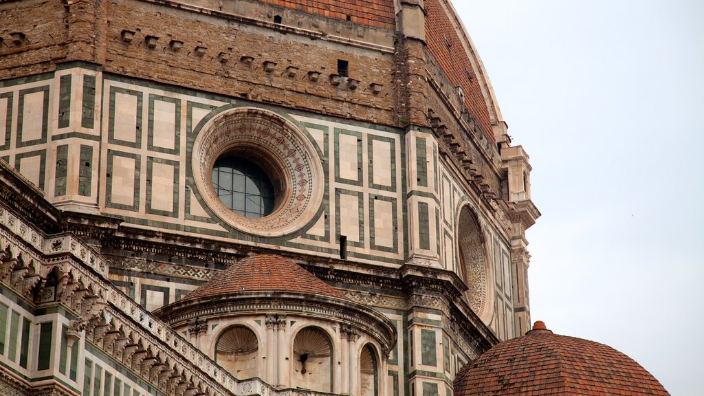 Basílica de Santa Maria del Fiore mostrando una iglesia o catedral y arquitectura patrimonial