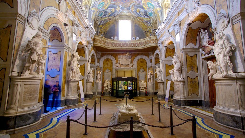 La Cappella Sansevero ofreciendo una iglesia o catedral, arte y vista interna