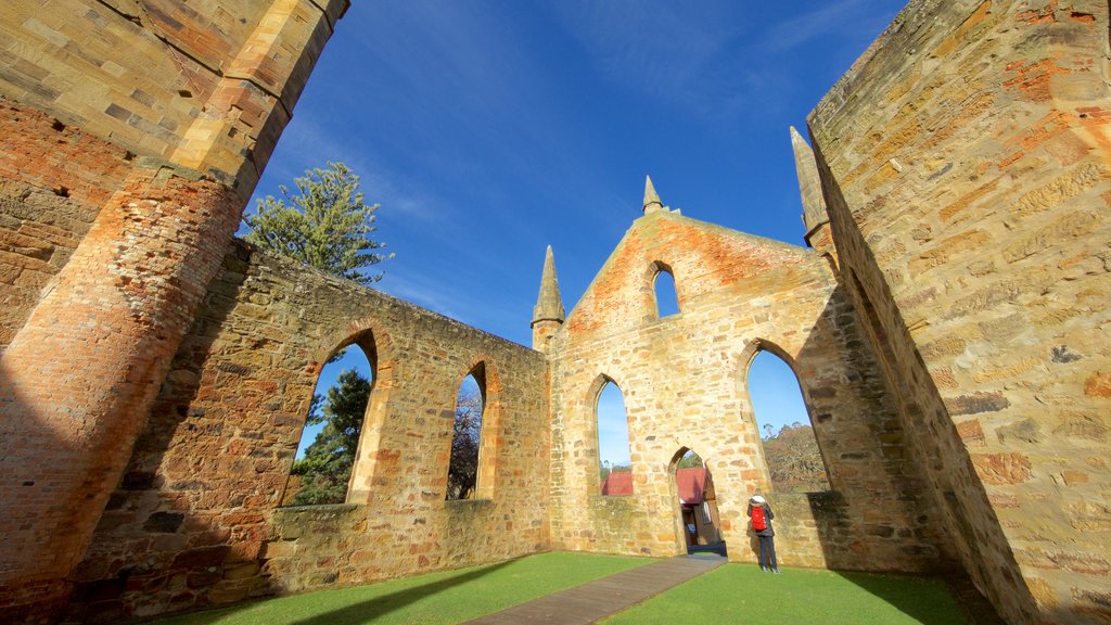 Port Arthur Historic Site mostrando um pequeno castelo ou palácio, ruínas de edifício e elementos de patrimônio