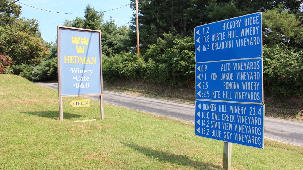 Southern Illinois showing signage