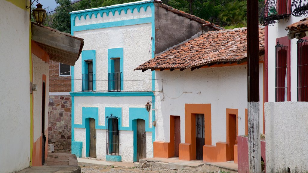 Copala mostrando uma cidade pequena ou vila