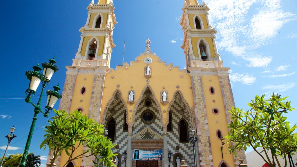 Immaculate Conception Cathedral which includes heritage architecture and a church or cathedral