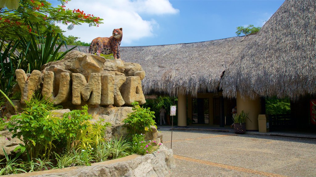 Villahermosa which includes signage