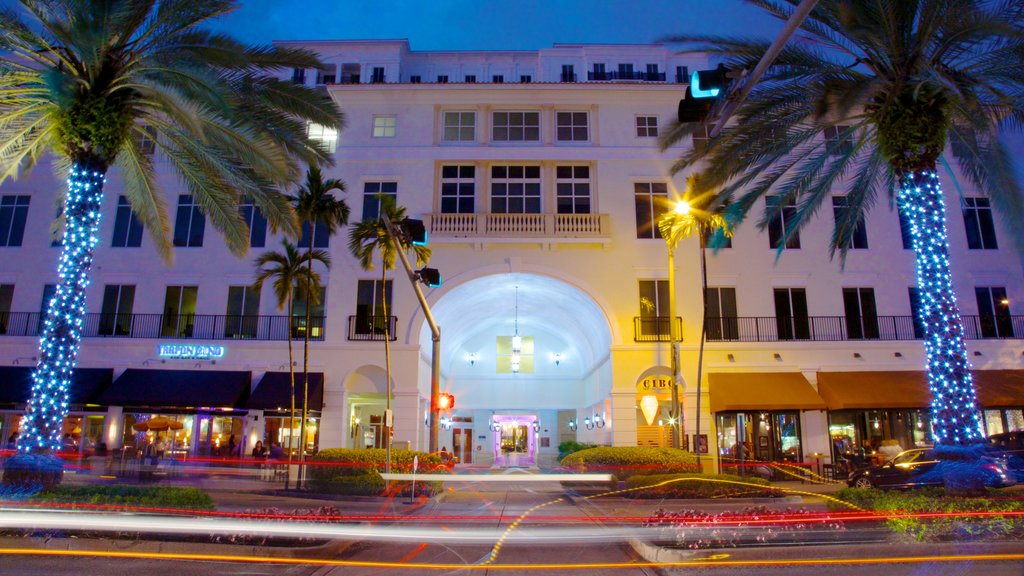 Miami mostrando un hotel, escenas nocturnas y una ciudad