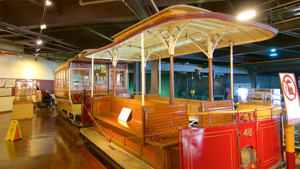 Cable Car Museum caratteristiche di vista interna e oggetti d\'epoca