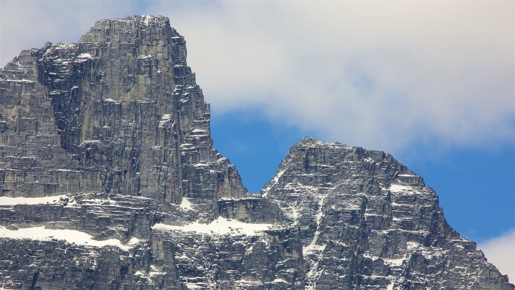 Glacier National Park which includes snow and mountains