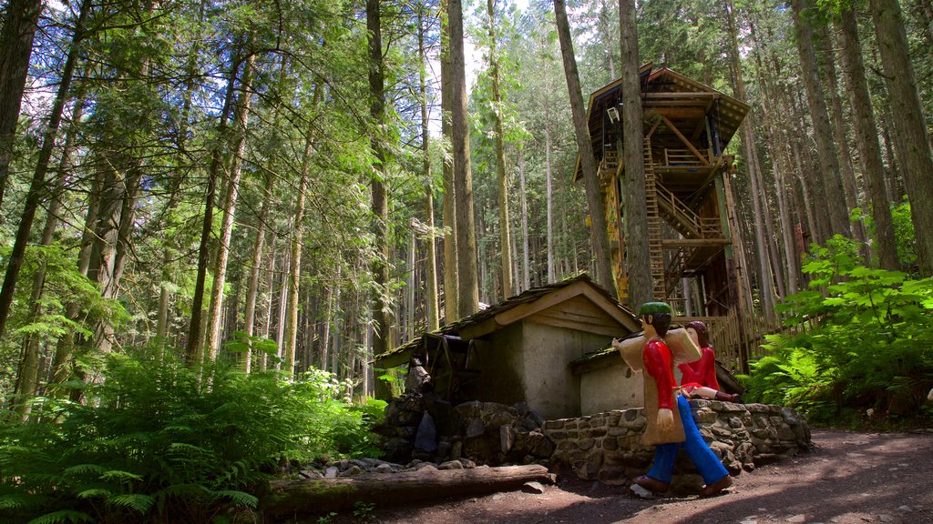 Enchanted Forest showing forest scenes and a statue or sculpture