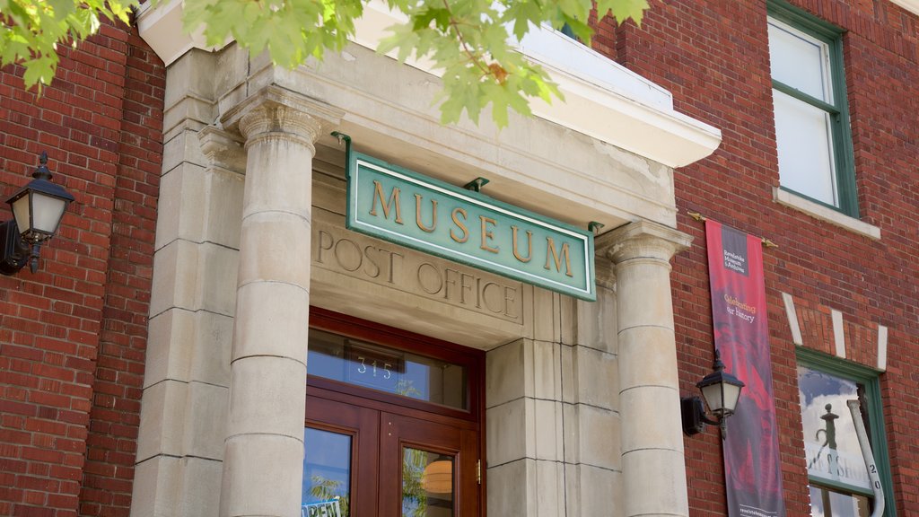 Revelstoke Museum and Archives featuring heritage elements and signage