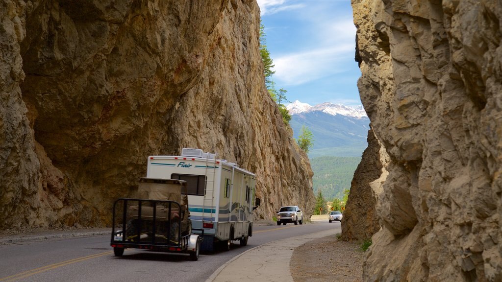 Parc national de Kootenay montrant gorge ou canyon