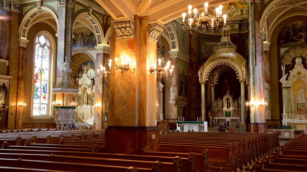 Basilica of Saint Josaphat mostrando aspectos religiosos, elementos patrimoniales y vista interna