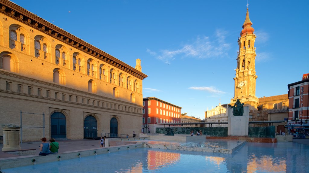 Plaza del Pilar