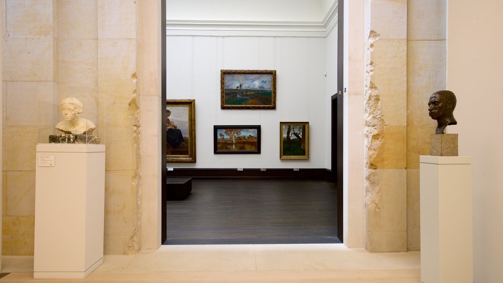 Kunsthalle Bremen showing art and interior views