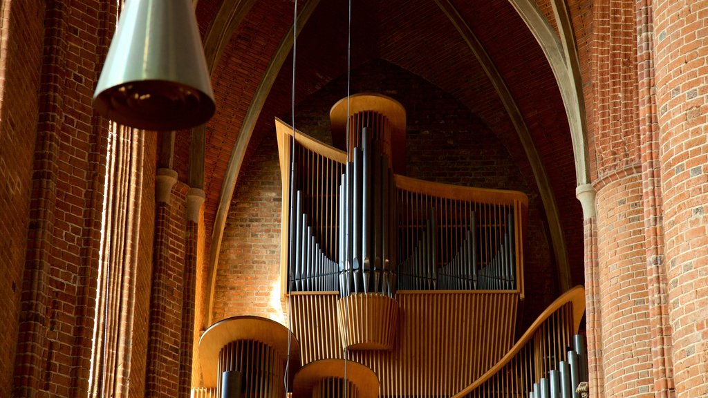 Marktkirche showing a church or cathedral, heritage elements and interior views