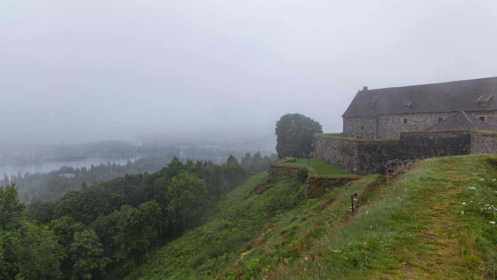 Kongsvinger mettant en vedette brume ou brouillard et panoramas