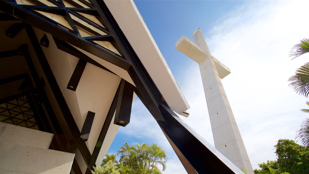 Capilla de la Paz featuring religious elements