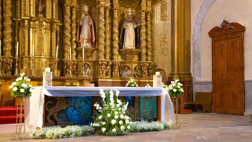 Santo Domingo Church showing a church or cathedral, heritage elements and interior views