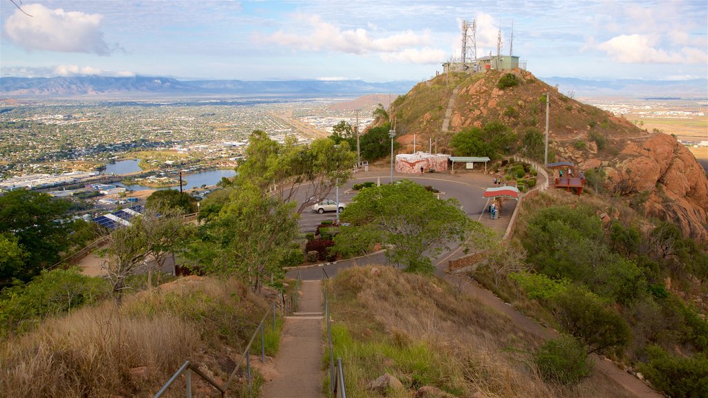 Castle Hill showing tranquil scenes and landscape views