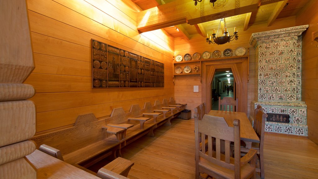 Cathedral of Learning showing interior views, a church or cathedral and heritage elements