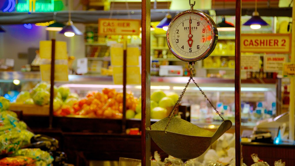 Reading Terminal Market featuring food, interior views and markets