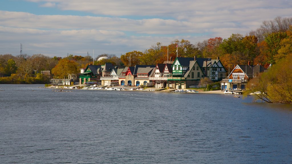 Fairmount Park showing autumn colours, landscape views and a coastal town