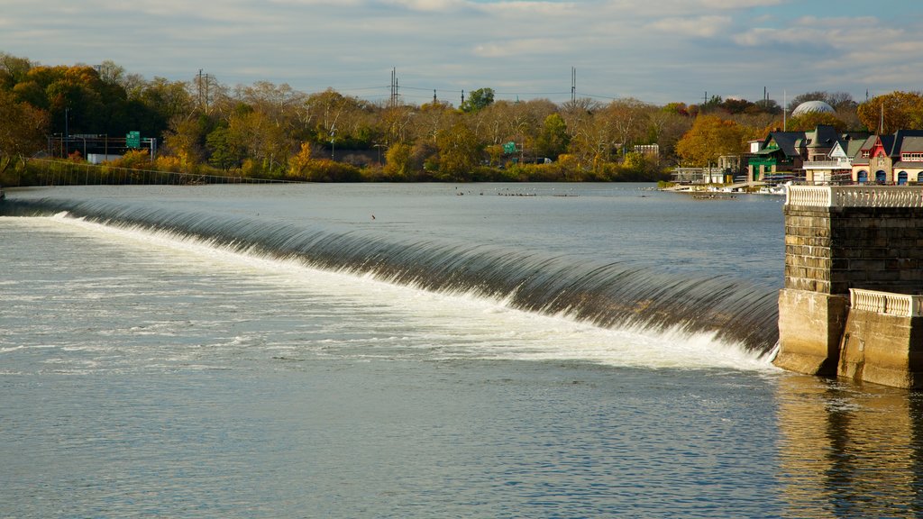 Fairmount Park showing landscape views