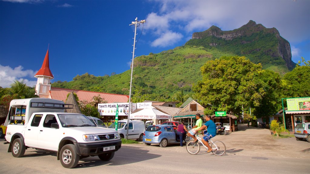 Vaitape showing mountains