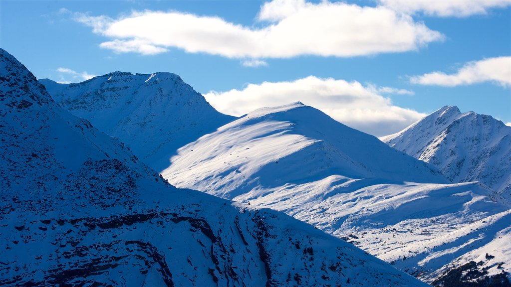 Jasper Tramway featuring snow and mountains