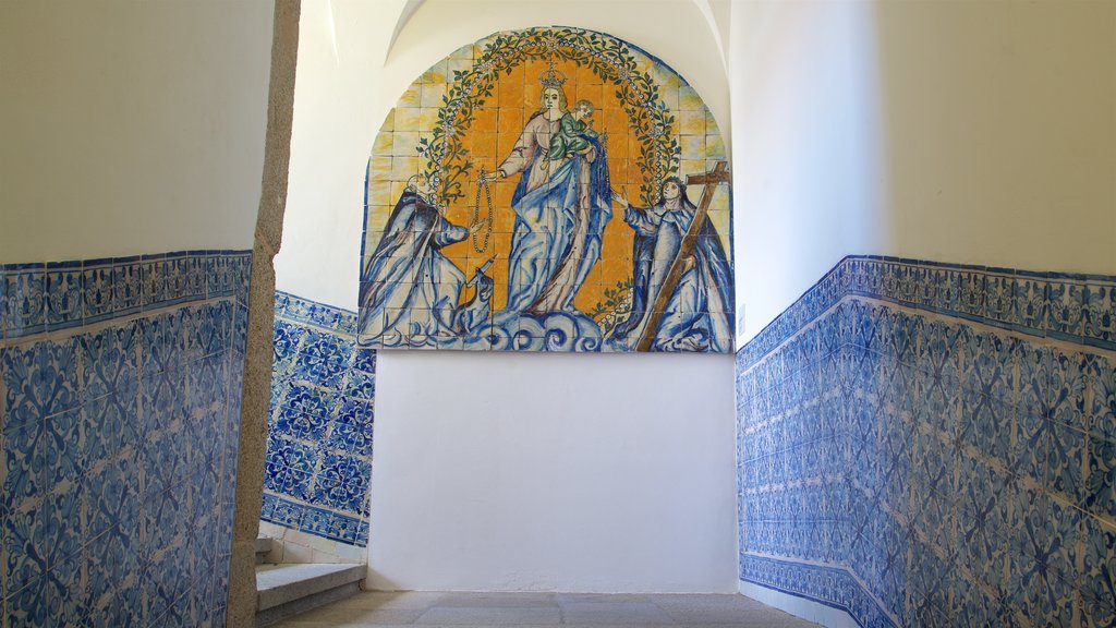 Evora Museum inclusief interieur