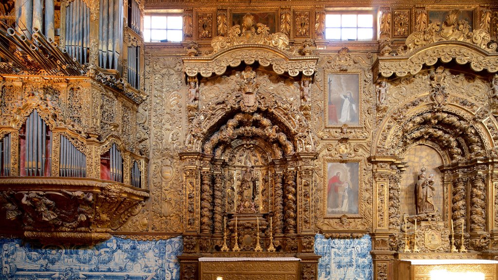 Aveiro District showing a church or cathedral, heritage elements and art