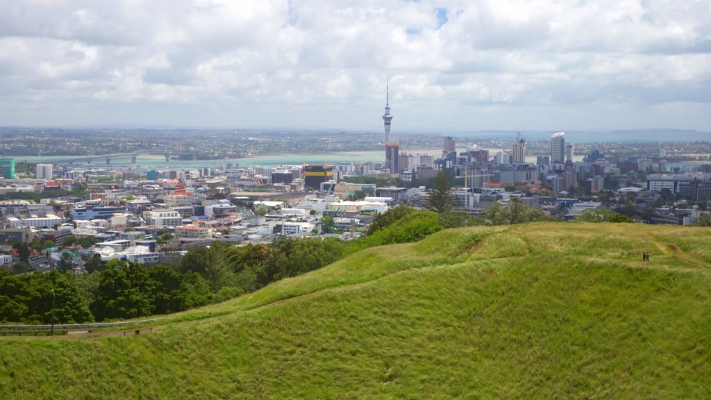 Mt. Eden caracterizando paisagem e uma cidade