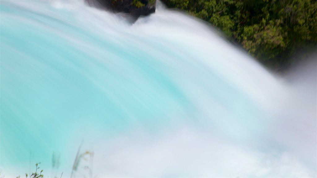 Huka Falls featuring a waterfall